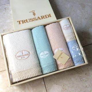 トラサルディ(Trussardi)の王室御用達ブランド TRUSSARDI(その他)