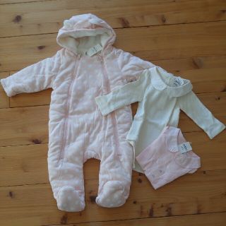 ベビーギャップ(babyGAP)の新品　ベビーギャップ　アウター&ロンパース(ロンパース)