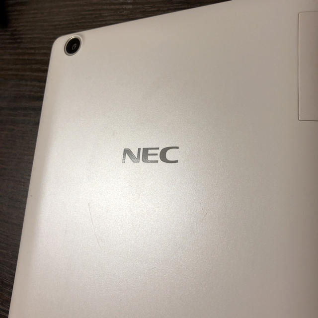 NEC(エヌイーシー)のNEC Android タブレット LAVIE Tab PC-TE508BAW スマホ/家電/カメラのPC/タブレット(タブレット)の商品写真