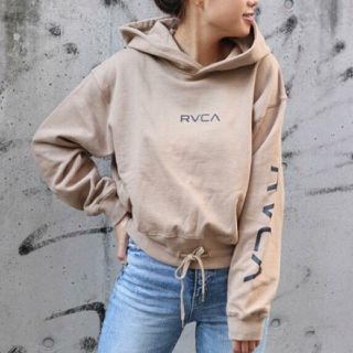 ルーカ(RVCA)のパーカー　ベージュ(パーカー)