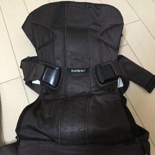 ベビービョルン(BABYBJORN)のベビービョルン one メッシュ 抱っこ紐(抱っこひも/おんぶひも)