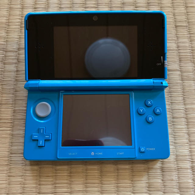 ニンテンドー3DS(ニンテンドー3DS)のニンテンドー3DS ライトブルー エンタメ/ホビーのゲームソフト/ゲーム機本体(携帯用ゲーム機本体)の商品写真