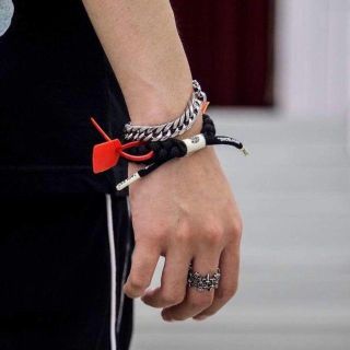 オフホワイト(OFF-WHITE)のRastaclat Off-Clat Black (ブレスレット)