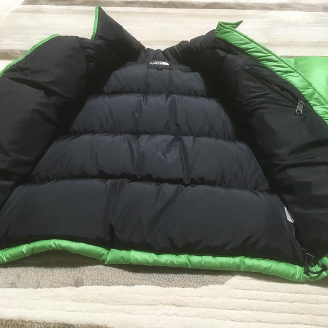 THE NORTH FACE(ザノースフェイス)のノースフエィスヌプシ  S  70０フィル    値下げ メンズのジャケット/アウター(ダウンジャケット)の商品写真