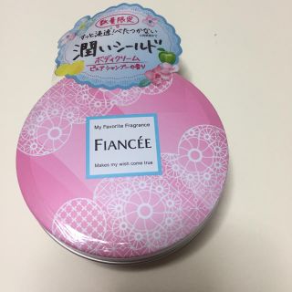 フィアンセ(FIANCEE)のフィアンセボディクリームピュアシャンプーの香り(ボディクリーム)