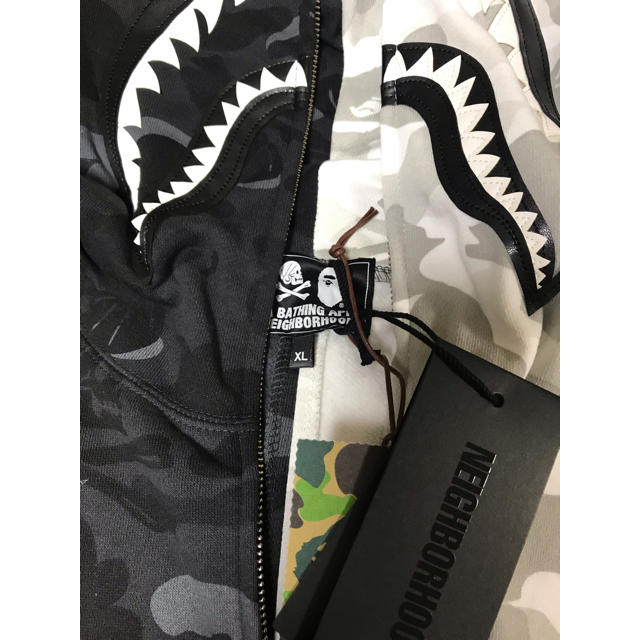 A BATHING APE(アベイシングエイプ)のXLサイズ BAPE NEIGHBORHOOD SHARK HOODIE メンズのトップス(パーカー)の商品写真