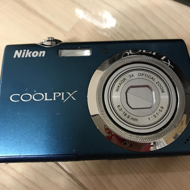 Nikon(ニコン)のNikon デジカメ COOLPIX S230 スマホ/家電/カメラのカメラ(コンパクトデジタルカメラ)の商品写真