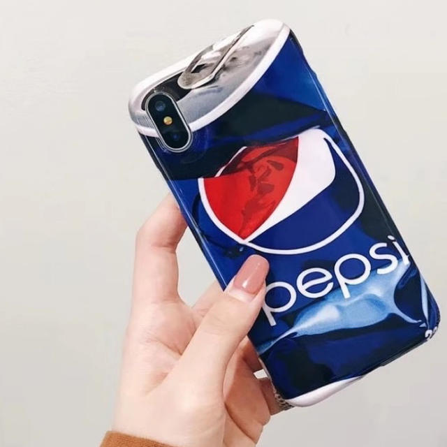 コカ・コーラ(コカコーラ)のつぶれ缶 コカコーラiPhoneケース ペプシiPhoneケース スマホ/家電/カメラのスマホアクセサリー(iPhoneケース)の商品写真