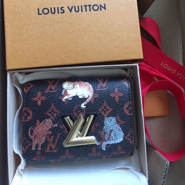 LOUIS VUITTON(ルイヴィトン)のルイヴィトン キャットグラム ツイスト コンパクト財布 新品 レディースのファッション小物(財布)の商品写真