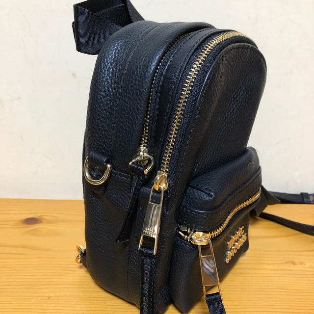 美品　MARC JACOBS ミニリュック(ブラック)