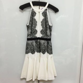 ビーシービージーマックスアズリア(BCBGMAXAZRIA)のBCBGMAXAZRIA(ミニワンピース)