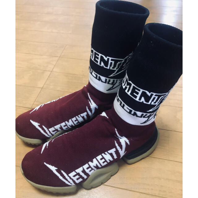 Balenciaga(バレンシアガ)のレア限定定価約12万vetements metalsock ソックス スニーカー メンズの靴/シューズ(スニーカー)の商品写真