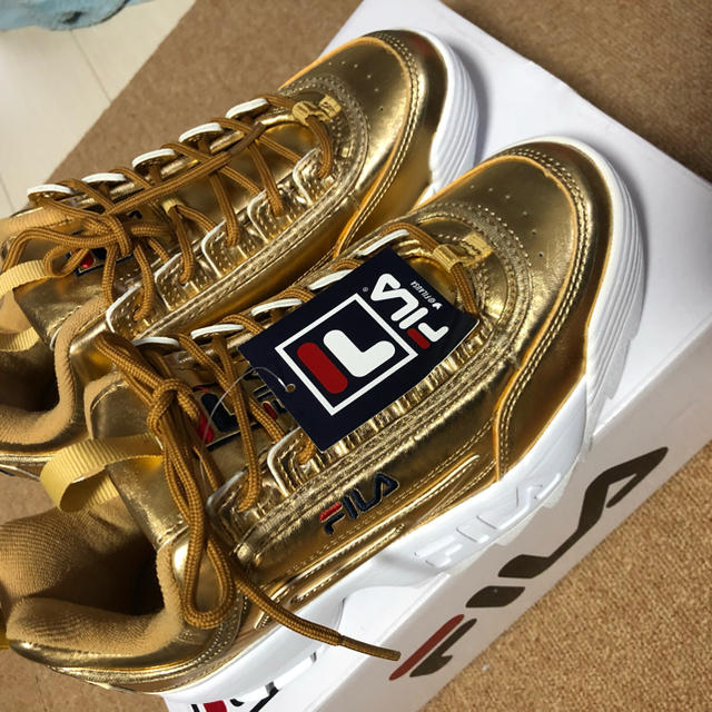 FILA(フィラ)のFILA ゴールド スニーカー メンズの靴/シューズ(スニーカー)の商品写真