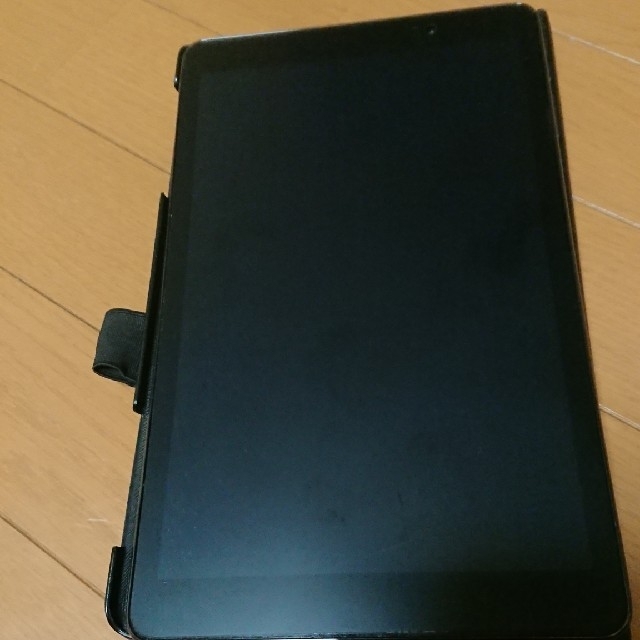 タブレットau HWT31