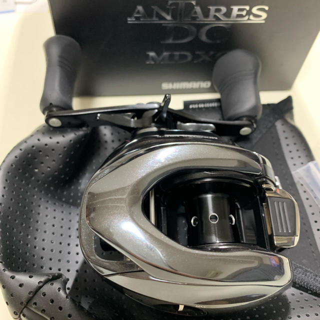 SHIMANO(シマノ)の★クーポン残り一時間限定価格 新品 18アンタレス DCMD XG 右巻き★ スポーツ/アウトドアのフィッシング(リール)の商品写真