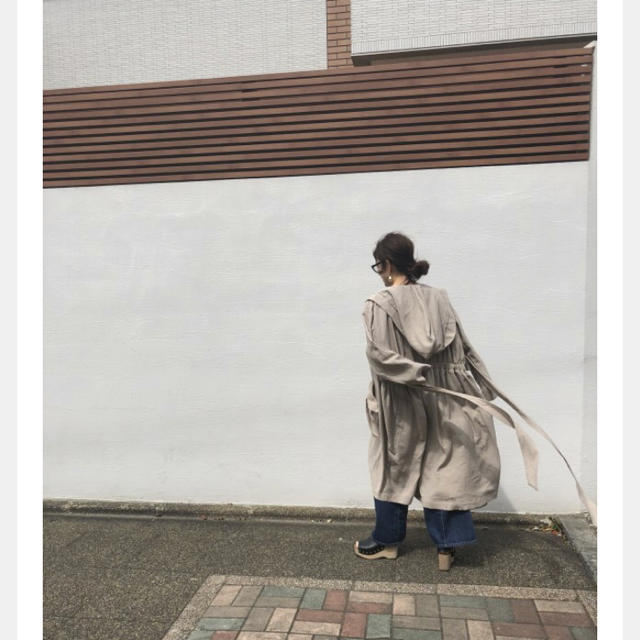 Maison de Reefur(メゾンドリーファー)のetre tokyo フードライトガウン レディースのジャケット/アウター(スプリングコート)の商品写真