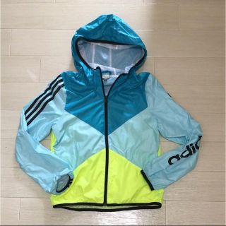 アディダス(adidas)のadidasneo 激可愛 ウィンドブレーカー(ナイロンジャケット)