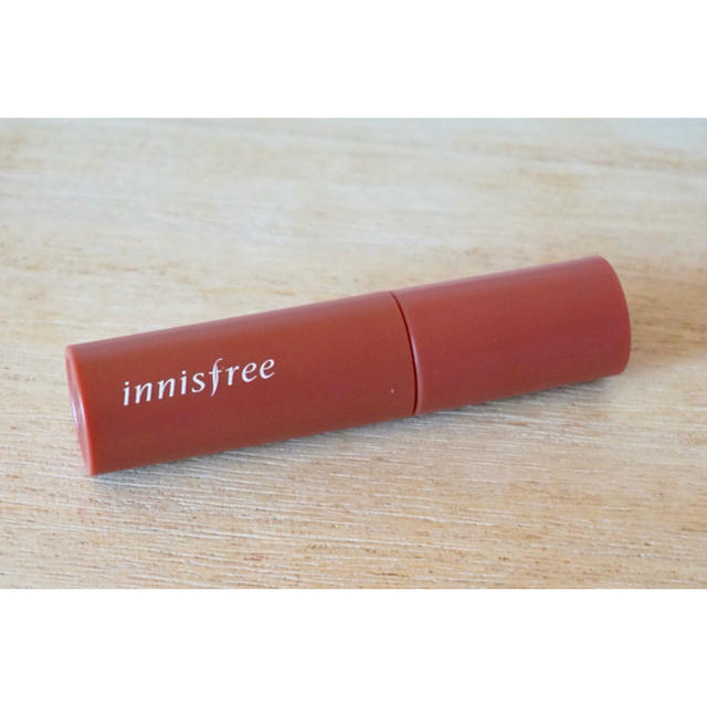 Innisfree(イニスフリー)のInnisfree ビビッドコットンインクティント 6 コスメ/美容のベースメイク/化粧品(口紅)の商品写真