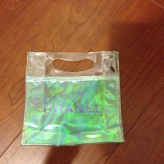 シャネル(CHANEL)のCHANEL ミニビニールバッグ(ハンドバッグ)