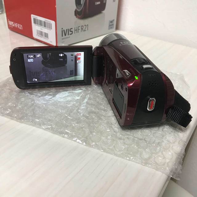 Canon(キヤノン)のCanon キャノン HDビデオカメラ ivis HF R21 レッド赤 スマホ/家電/カメラのカメラ(ビデオカメラ)の商品写真