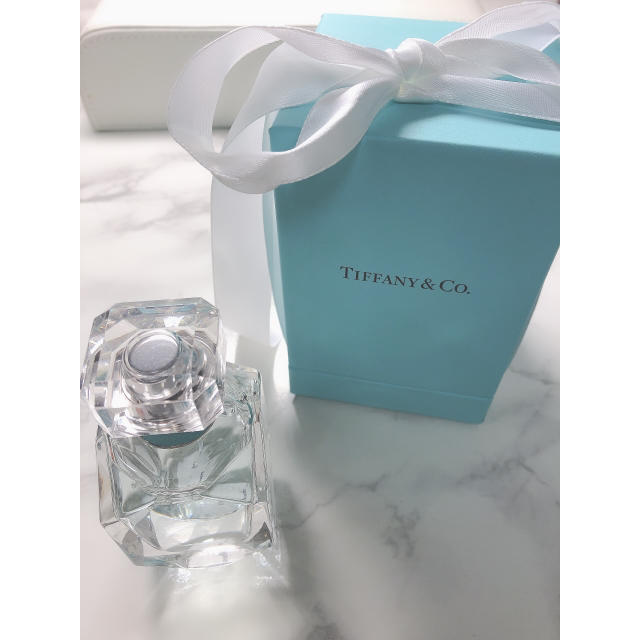 Tiffany & Co.(ティファニー)のティファニー香水 50ml コスメ/美容の香水(ユニセックス)の商品写真