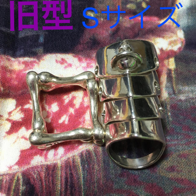 Vivienne Westwood(ヴィヴィアンウエストウッド)の極美品 Vivienne Westwood アーマーリング レディースのアクセサリー(リング(指輪))の商品写真