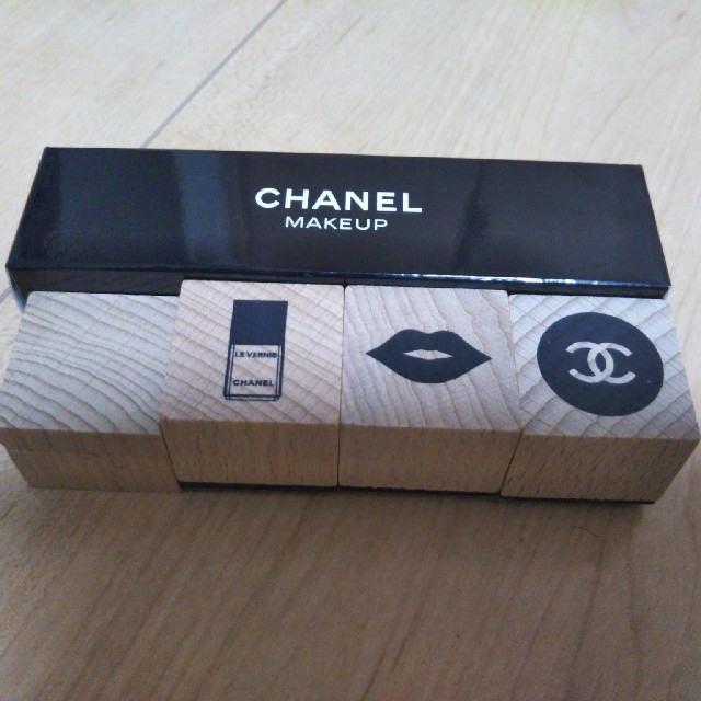 CHANEL(シャネル)のシャネルススタンプ chocolate様専用 インテリア/住まい/日用品の文房具(印鑑/スタンプ/朱肉)の商品写真