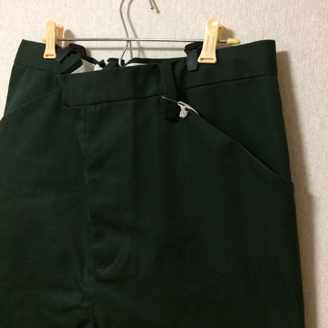 SUNSEA(サンシー)の18ss サスペンサー付 パンツ FOREST GREEN メンズのパンツ(スラックス)の商品写真