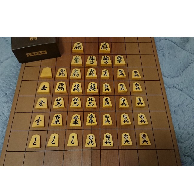  めぐさん専用☆将棋盤と駒の将棋セット

☆ エンタメ/ホビーのテーブルゲーム/ホビー(囲碁/将棋)の商品写真