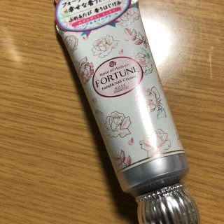 コーセー(KOSE)のKOSE フォーチュンハンドクリーム(ハンドクリーム)