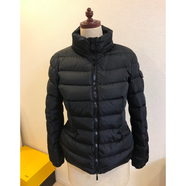 MONCLER(モンクレール)のさくら様専用！MONCLER(モンクレール) 正規品 ダウン SABY  レディースのジャケット/アウター(ダウンジャケット)の商品写真