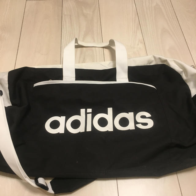 adidas(アディダス)のadidas ボストンバッグ メンズのバッグ(ボストンバッグ)の商品写真