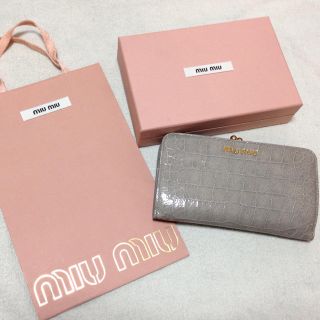 直送商品 miumiu - レア新品♡miumiuがま口お財布グレー 財布 - www