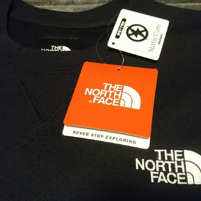 THE NORTH FACE(ザノースフェイス)のノースフェイス スクエアロゴクルー NT11954 L 黒 K 2019春夏 メンズのトップス(スウェット)の商品写真