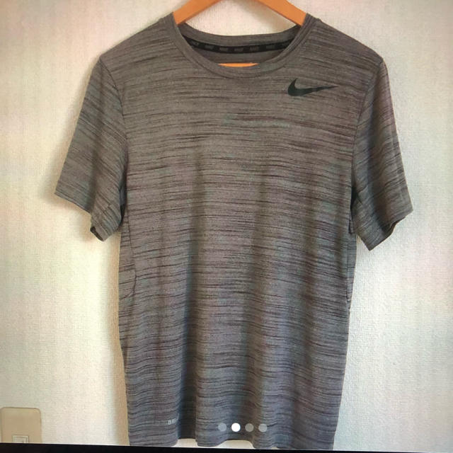 NIKE(ナイキ)のNIKE ドライフィット Tシャツ Mサイズ レディースのトップス(Tシャツ(半袖/袖なし))の商品写真