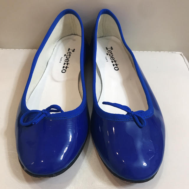 repetto(レペット)のrepetto ブルーエナメル  バレエパンプス レディースの靴/シューズ(ハイヒール/パンプス)の商品写真