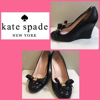 ケイトスペードニューヨーク(kate spade new york)のケイトスペード  ブラックレザー  リボン パンプス(ハイヒール/パンプス)