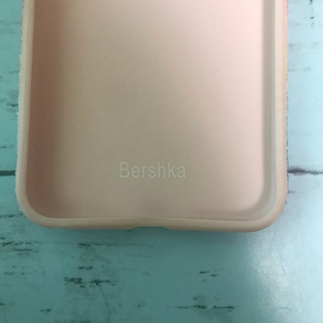 Bershka(ベルシュカ)のiPhoneケース ベルシュカ 未使用 スマホ/家電/カメラのスマホアクセサリー(iPhoneケース)の商品写真