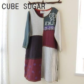 キューブシュガー(CUBE SUGAR)のCUBE SUGAR キューブシュガー　トレーナー　ワンピース(ひざ丈ワンピース)