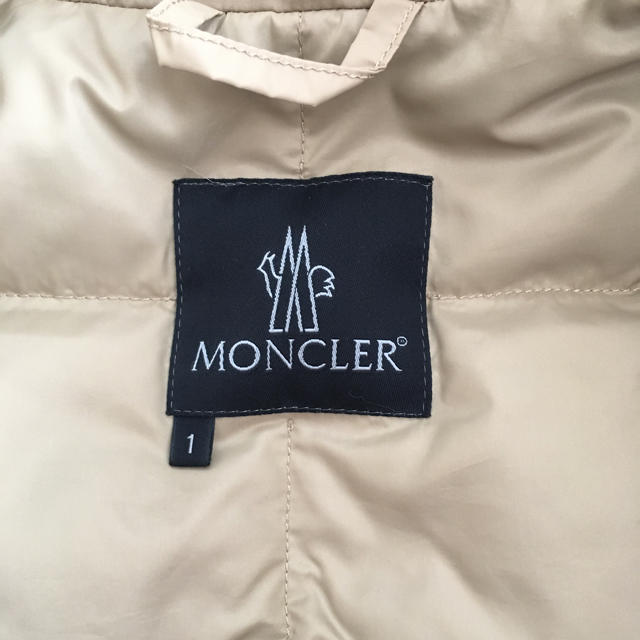 MONCLER(モンクレール)のたかぽん様 モンクレール ダウンコート レディースのジャケット/アウター(ダウンコート)の商品写真