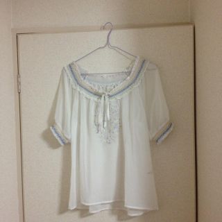 ミスティウーマン(mysty woman)のシフォン刺繍ブラウス(シャツ/ブラウス(半袖/袖なし))