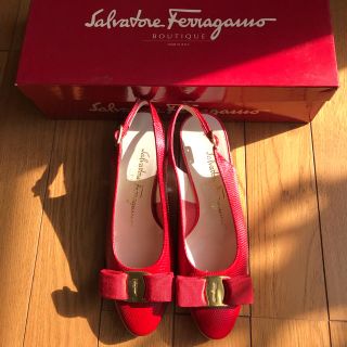 サルヴァトーレフェラガモ(Salvatore Ferragamo)の★新品★【SalvatoreFerragamo：フェラガモ】◆ヴァラサンダル◆(サンダル)