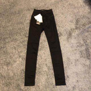 ザラ(ZARA)のストラディバリウス 黒スキニー(スキニーパンツ)