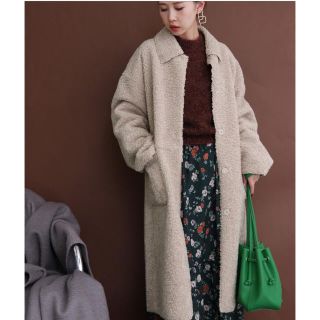 ケービーエフ(KBF)の新品▷KBF＊クラッシュボア リバーシブル コート BEIGE(ロングコート)