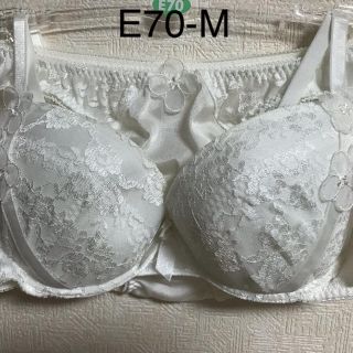 トリンプ(Triumph)のトリンプ AMO`SSTYLEブラジャーE70＆ショーツMセット(ブラ&ショーツセット)