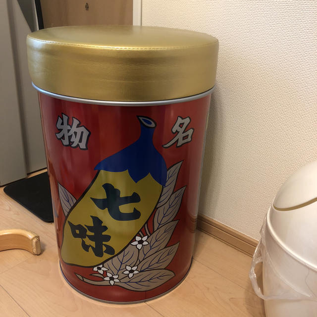 専用です！！！！八幡 七味 スツール 七味缶 椅子 インテリア/住まい/日用品のキッチン/食器(容器)の商品写真