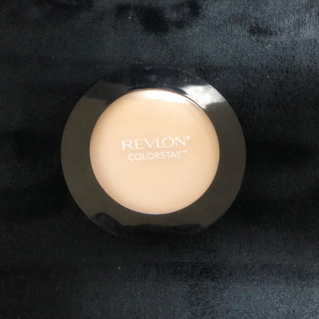 REVLON(レブロン)のREVLON プレストパウダー コスメ/美容のベースメイク/化粧品(フェイスパウダー)の商品写真