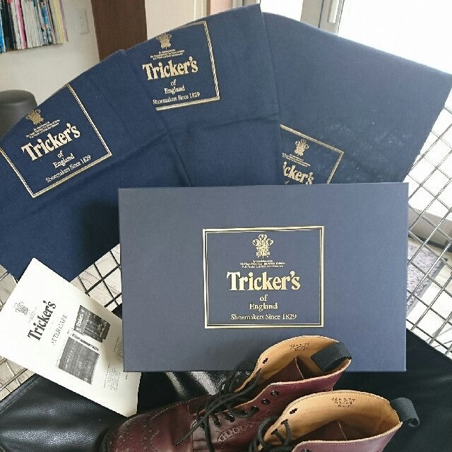 Trickers(トリッカーズ)のﾄﾘｯｶｰｽﾞ TRICKERS ブーツ 英国 27ｾﾝﾁ美品 Uk8.5  メンズの靴/シューズ(ブーツ)の商品写真