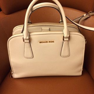 マイケルコース(Michael Kors)のみぃこ様お取り置き☆MK(ショルダーバッグ)