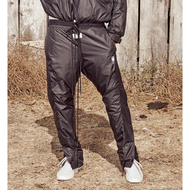 FEAR OF GOD(フィアオブゴッド)のS NIKE Fear of God TEAR AWAY PANT FOG メンズのパンツ(その他)の商品写真